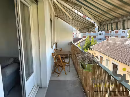 grenoble eaux-claires – t3 lumineux avec 2 balcons et parking