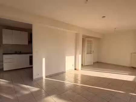 thionville avenue de guise  appartement avec terrasse et parking
