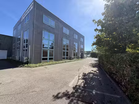 immeuble de bureau 734m2 bron zac du parc du chêne - 17 plac
