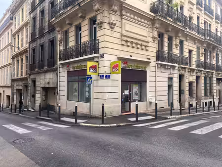 local commercial de 60m2