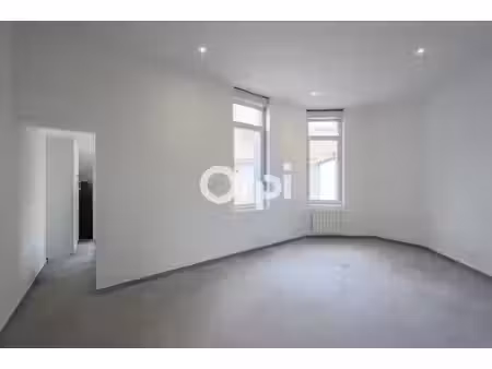 maison entièrement rénovée  3 chambres  prête à vivre !