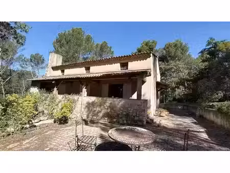 aix en provence : maison traditionnelle