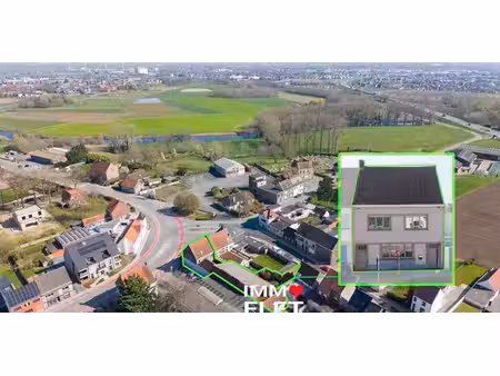 entrepôt à louer à wielsbeke pour € 1.300 avec 4 chambres à coucher