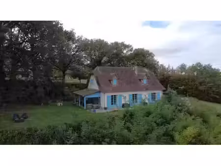 vente maison 5 pièces 138 m² à figeac (46100)  252 000 €
