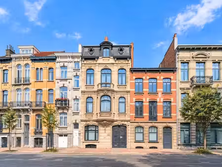 etterbeek hôtel particulier beaux-arts share deal ±543m2 peb