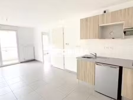 location appartement 2 pièces à bouguenais (44340) : à louer 2 pièces / 40m² bouguenais