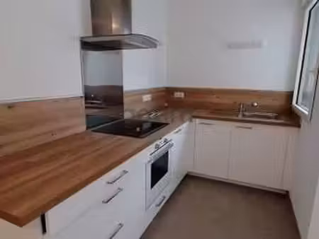 location appartement 2 pièces à montaigu (85600) : à louer 2 pièces / 50m² montaigu