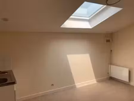 location appartement t1 à ancenis-saint-géréon (44150) : à louer t1 / 19m² ancenis-saint-g