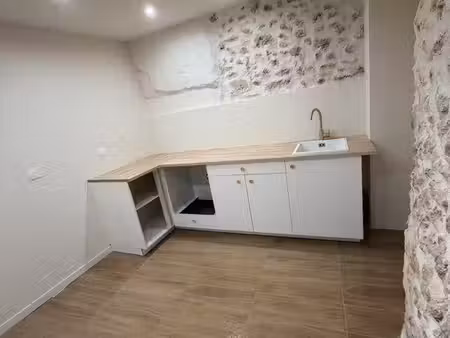 studio 21 33 m² — 75 000 auriol centre – studio rénové à neuf + cave – dpe b