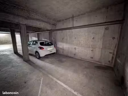 parking/garage