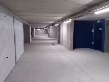 garage fermé sécurisé au -1 d'une copropriété neuve