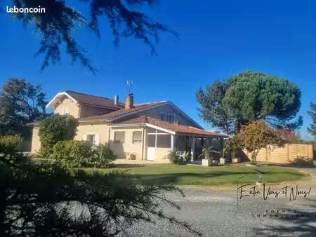 propriété 10 pièces 260 m²