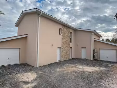 maison mitoyenne neuve de standing avec garage et terrasse sans vis-à-vis dans quartier ré