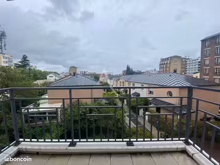 studio 1 pièce 31 m²