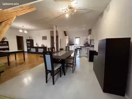 145 m² en plein cœur de dijon — centre historique  plus de 100m2 de grenier aménageable