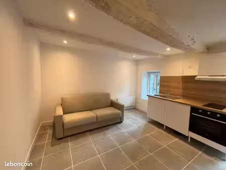 studio lumineux  rénové à neuf – centre-ville de draguignan