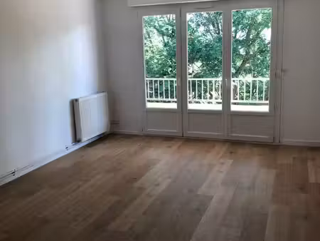 a louer t2 de 54 m2 av st exupéry à toulouse