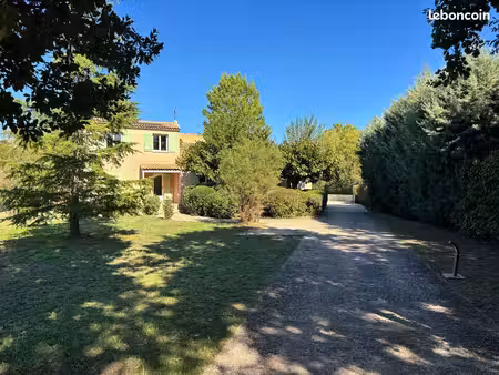 maison à louer à chateauneuf le rouge