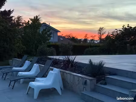 maison secteur la tranchardière – piscine  pool house et terrain de 1 800 m²