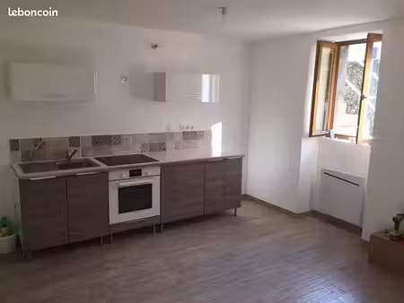 location appartement 2 pièces avec terrasse
