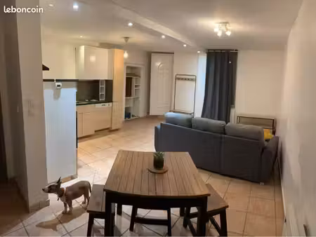 superbe t2 meublée 46m2