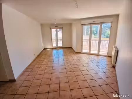 appartement t2 genas