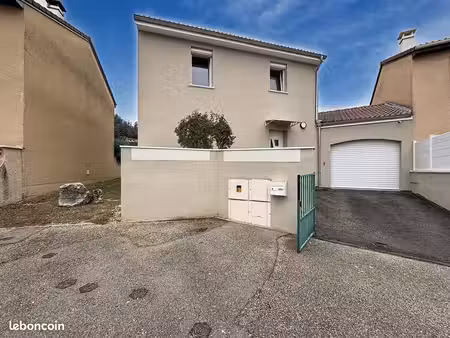 pavillon 5 pièces 100 m²