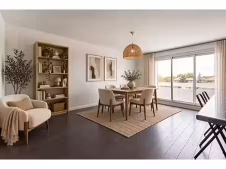 appartement de 83 m² - 3 chambres - balcon ouest