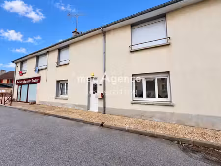 une maison au grand volume  idéal pour un labo traiteur  garage 100m²
