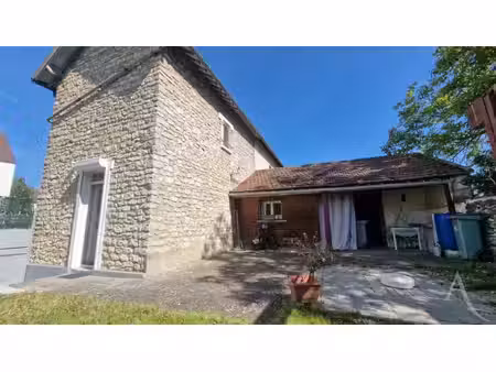 maison 3 pièces terrain 180 m² jardin et dépendance