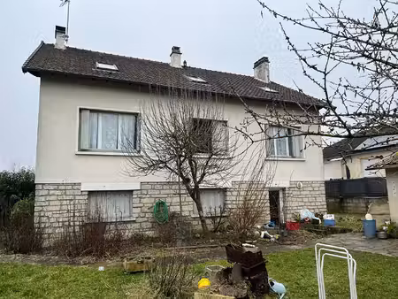 solide et spacieuse