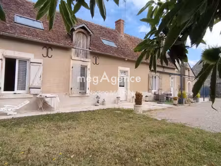 ouchamps  maison de 115 m² sur un terrain de 5127 m²