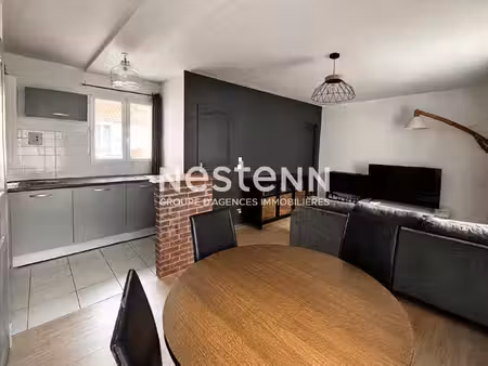 nestenn igny appartement t3 en duplex dans maison de ville  au calme dans une cour privati