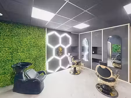 salon de coiffure en activite 25 m2