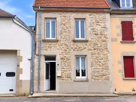 charmante maison de ville avec jardin et annexe.