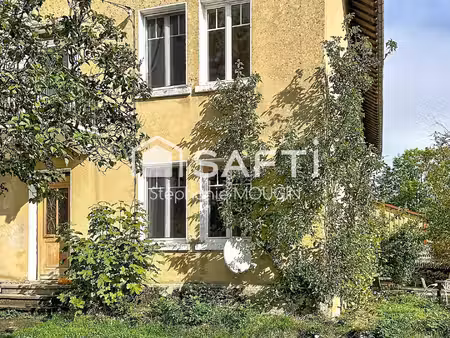 mont-de-laval – grande maison familiale  5 chambres  terrain plat et fort potentiel