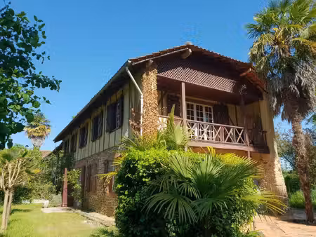 a vendre  trie-sur-baïse (hautes-pyrénées): maison rénovée de 1776 avec balcon  terrasse d