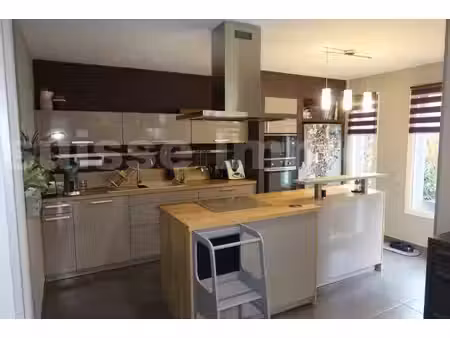 maison - 6 pièce(s) - 176 m2