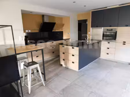 maison - 6 pièce(s) - 148 m2