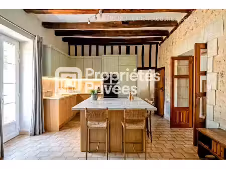 a vendre en exclusivité 37230 fondettes  maison de ville / appartement 135m²  4/5 chambres
