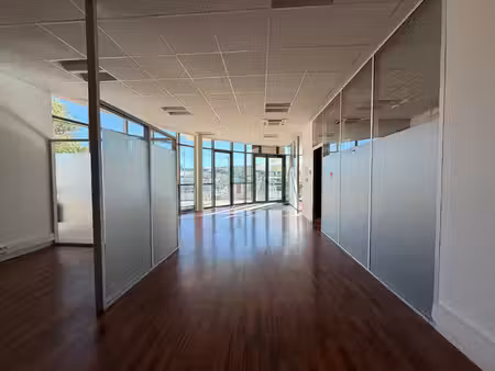 location murs 6 pièces  135.13m²  balaruc