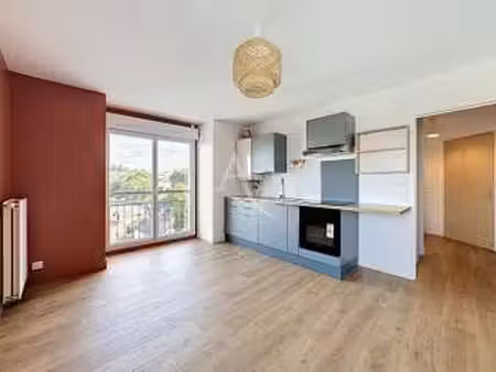 location appartement 2 pièces à laval (53000) : à louer 2 pièces / 37m² laval