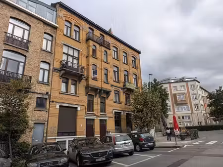 immeuble de rapport à vendre - gare de schaerbeek.