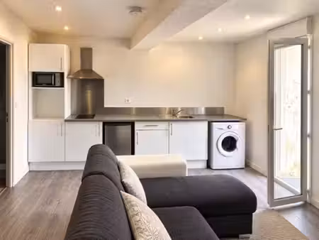 appartement compose de deux studios