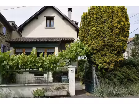 maison 88 m² - 5 pièces avec jardin et grange