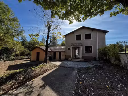 maison 5 pièces saint vulbas + grand jardin + garage et annexe