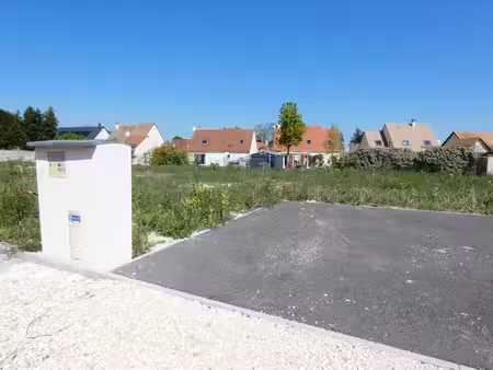 terrain viabilisé 420 m² (oulins)