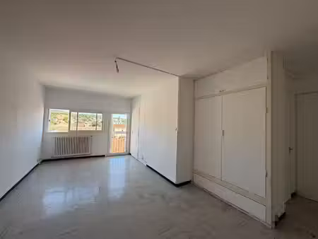 appartement 2 pièces 45 m² à louer salon-de-provence 13300 ? | era immobilier