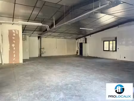 location local d’activités villefranche-sur-saône 69400 154m²