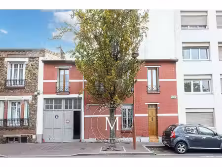 maison 6 pièce(s) 216.14 m2